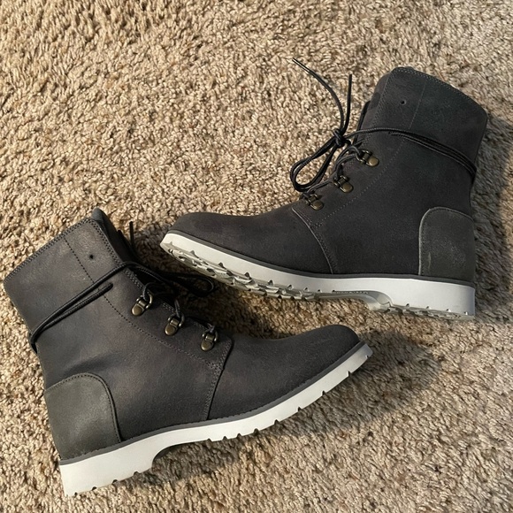 The North Face Boots Grey 8.5 - Picture 5 of 8